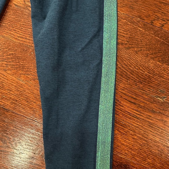 Beyond Yoga Spacedye Shine On High Waisted Midi Legging - Small - Picture 4 of 6